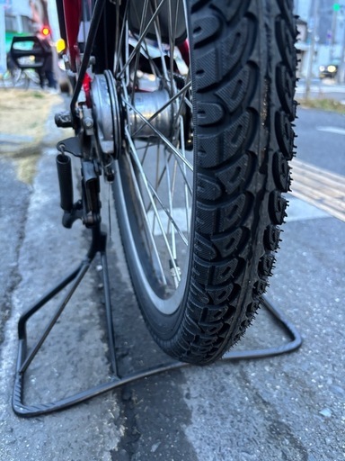 100中古20㌅YAMAHA電動アシスト自転車　8.7Ah 大阪　100