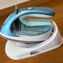 【価格交渉してください】東芝 コードレススチームアイロン La・Coo（ラクー）ケース付き・清掃済みの画像