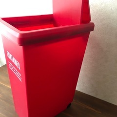 ★ゴミ箱★赤　30リットルの画像