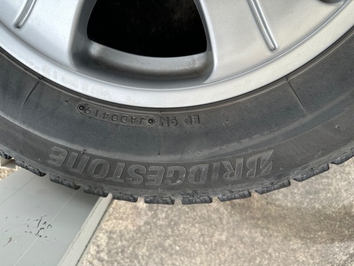 タイヤ    195/65R15