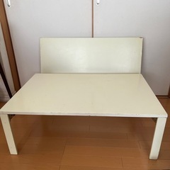 ニトリ折り畳みテーブル2台の画像