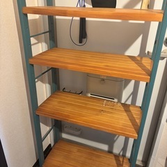棚と高さ調整できる机の無料で回収して頂ける方を募集しております。の画像