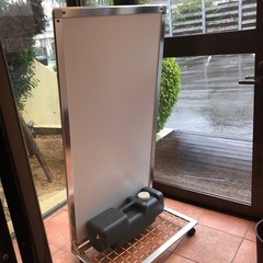 看板立ての画像