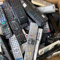 ★200本以上　リモコン大量にあります！　即日にお渡し可能の画像