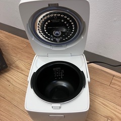 O  🉐美品 はやくておいしい3合IH炊飯器 2024年製 RM-D793の画像
