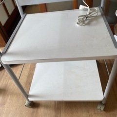 キャスター付きレンジ台の画像