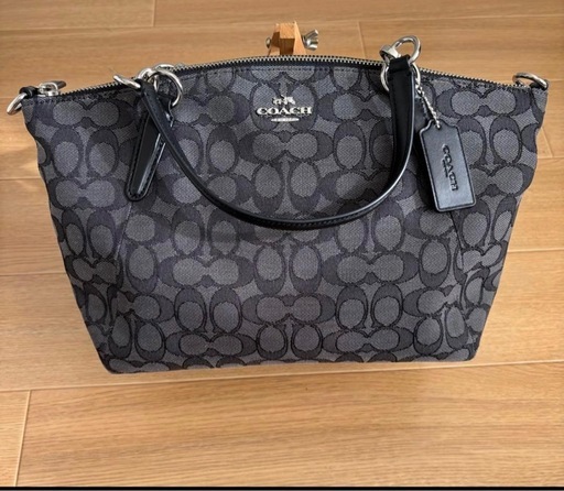 COACH グレーキャンバスショルダーバッグ