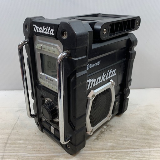 バッテリー式ラジオ　MAKITA MR108