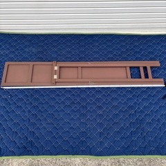 木製スタンドミラーの画像