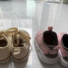 15cmナイキコンバース2足の画像