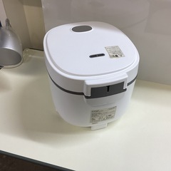 万代店　炊飯器　3合炊きの画像