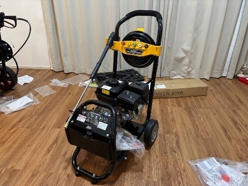 【新品】エンジン式高圧洗浄機