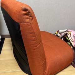 【3月処分予定】座椅子とビーズクッションの画像