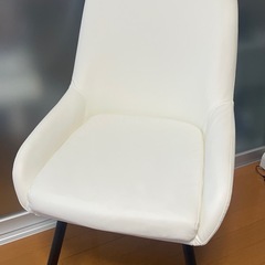 新品同様　美品★ダイニングチェア 回転 肘付 レザー   1脚 おしゃれ 疲れにくい 回転式 回転椅子 回転チェア ダイニング チェア 椅子 回転　ホワイト  デスクチェア キャスターなし イス スタン の画像