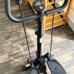 【中古品】I-uki Sport 健康ステッパー ハンドル付き 足踏み運動 トレーニング 有酸素運動 専用パワーバンド付き ツイストエアロステッパー 健康器具の画像