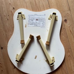 プーさんの折りたたみテーブル
の画像