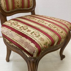 猫脚　鋲打　ダイニングチェア　椅子の画像