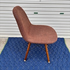 ファブリック イームズチェア ブラウンの画像