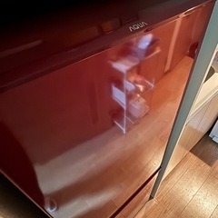 【家財一新】AQUA 冷蔵庫 AQR-16G／AQR-18G ワインレッド／引き取り限定の画像