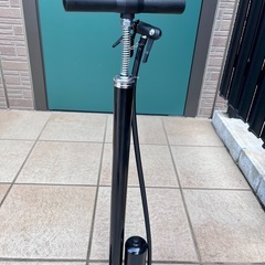 購入２０２３年　美品自転車　空気入れ付の画像