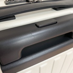 スーツケース キャリーケース 41L ホワイトの画像