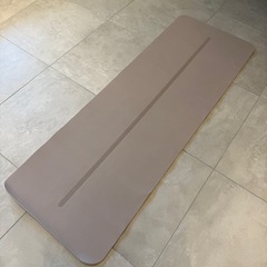 【美品】Manduka BEGIN ヨガマット 5mm サンダルウッドの画像