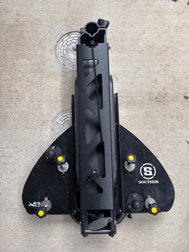 MotorGuide Souther バウデッキ、マウント