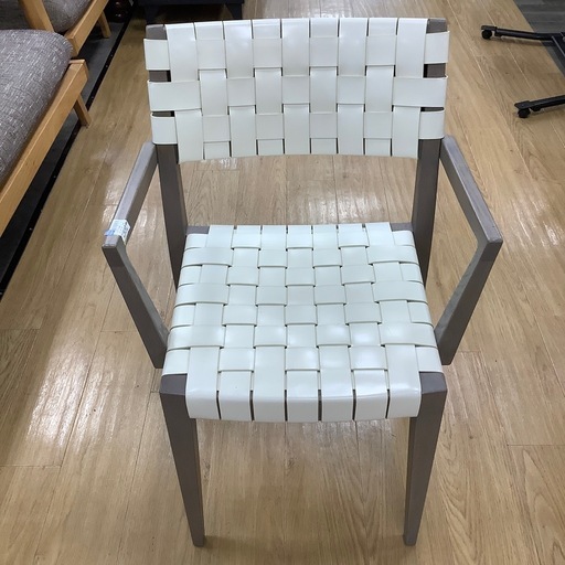 【軽トラ貸し出し無料！】arflex TINA 10 ARM チェアー入荷しました！