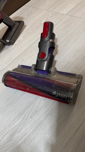 Dyson V10 fluffy ダイソン　掃除機