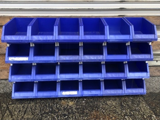 部品箱　工具箱　ガレージ　工場