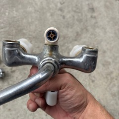 赤、青、蛇口の画像