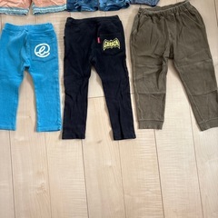 100サイズ　ズボンの画像