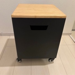 サイドデスクの画像