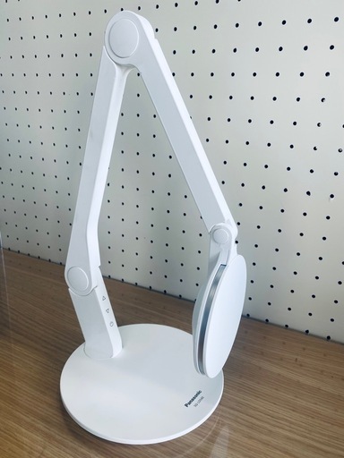 LEDデスクスタンドライト Panasonic パナソニックSQ-LD540-W