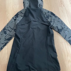 NIKE ナイキ エッセンシャル フラッシュ フーディ リフレクティブジャケットSサイズの画像