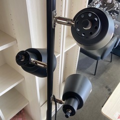 3連フロアランプ ブラック　高さ152cmの画像