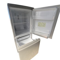 冷蔵庫　SHARPの画像