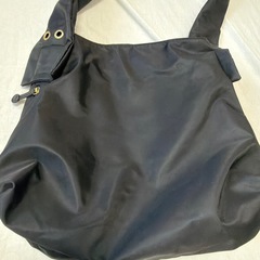 レディース　バッグ　ショルダーバッグ　ブラック　ナイロンの画像
