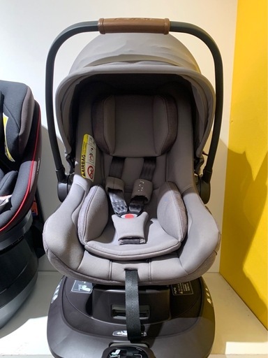 ■店頭引取限定■美品☆NUNA(ヌナ)  現行モデル　ISOFIXベビーシート　チャイルドシート　PIPA next N♪ 定価666