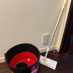 ロープ収納バスケットとフロアワイパーのセットの画像