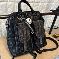 女性用キラキラブラックバックです未使用の画像