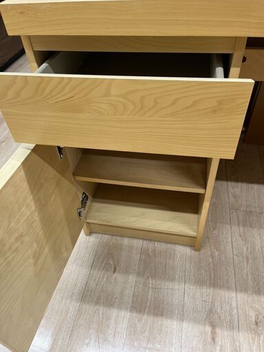ジモティー割引🏷️【ジャングルジャングル 岸和田和泉インター店 ジモティー割引🏷️【ジャングルジャングル 岸和田和泉インター店】木製デスク 和泉市 堺市 岸和田市 泉大津市 高石市 泉北郡熊取町