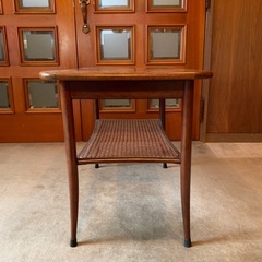 サイドテーブルの画像