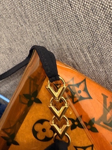 ルイヴィトン水着10万