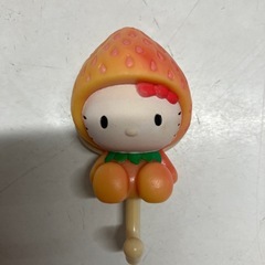 2602-1422  ハローキティ　なっちゃんコラボ　可愛いフルーツフック　🍓の画像