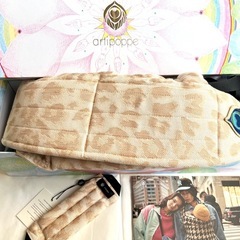 アーティポッペ抱っこ紐 LEOPARD GOLD ピンクゴールドの画像