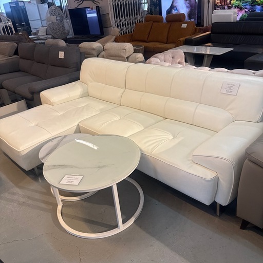IDC大塚家具　カウチソファ　総本革
