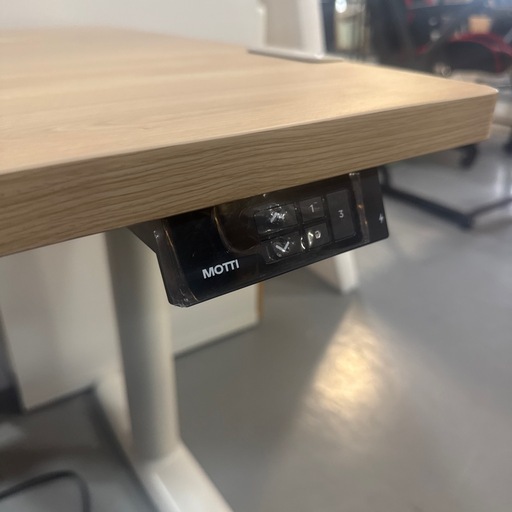 昇降デスク　低いタイプ　新品