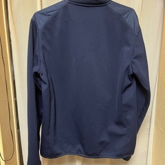 UNIQLOキルティングジャケットの画像