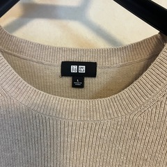 UNIQLO ベージュ Lサイズ ベストの画像